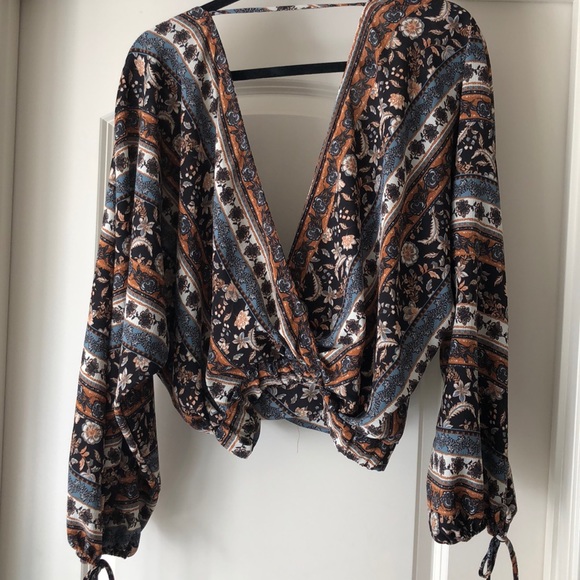 Juniper Blu Double V-Neck Wrap Blouse - Picture 2 of 3